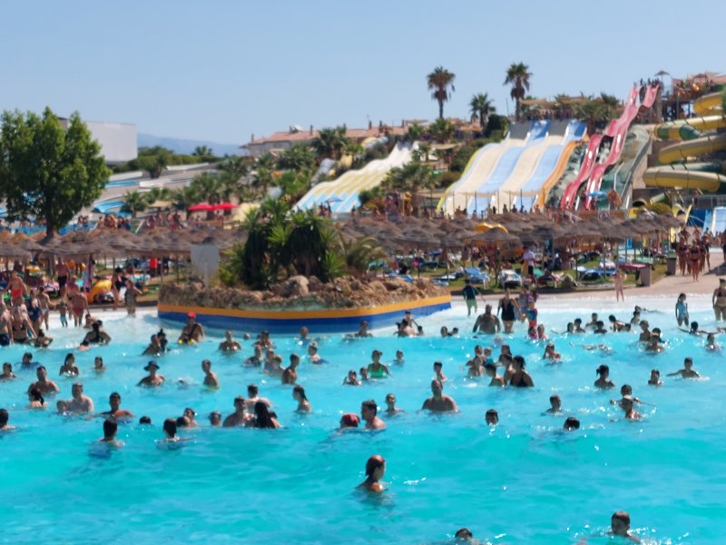 Parque acuático Aquavelis Torredelmar 0, Velez-Málaga: visita, hotel, playa - Axarquía, Costa del Sol