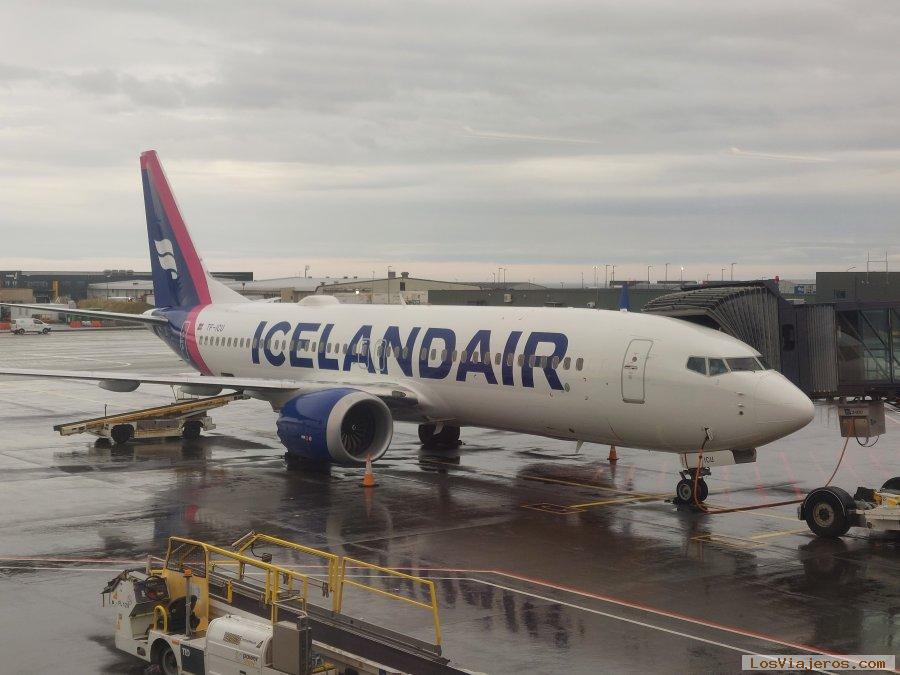 Avión de Icelandair, Vuelos a Islandia: rutas, compañías