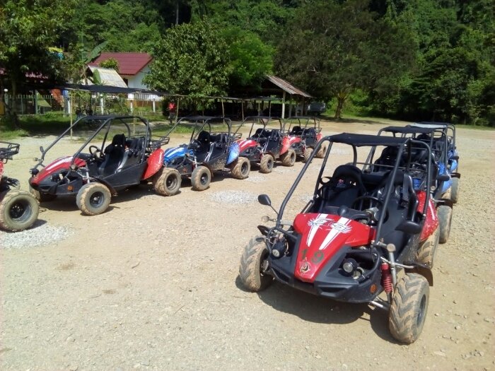 Buggies en Vang Vieng, Vang Vieng: Excursiones, tubbing, alojamientos - Laos