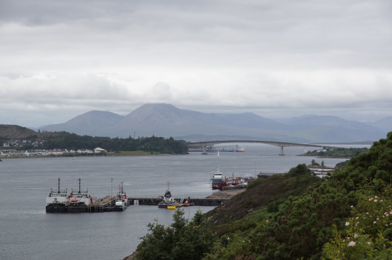 Kyle of Lochalsh: puente, alojamiento -Isla de Skye, Escocia