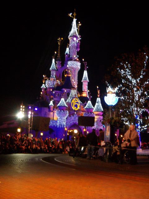 Atracciones y Espectáculos en Disneyland Paris 1