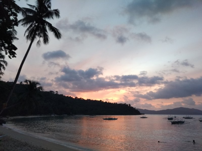 Atardecer en Port Bartin, Port Barton: Hotel, Snorkel, Playas - Palawan, Filipinas