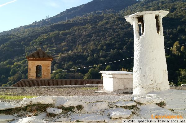 Chimenea de la Alpujarra
Chimenea plana tipicamente alpujarreña
