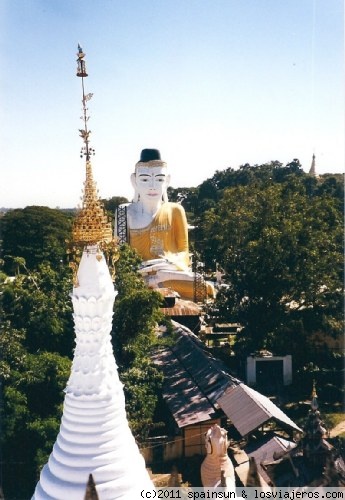 Buda Gigante en Pyay
Bponita vista desde la montaña del gigantesco Buda de Pyay.
