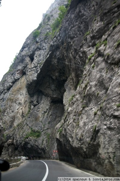 Garanta o paso de Bicaz  - Harghita
Impresionante desfiladero que une Moldavia con Transilvania, a través de los Montes Carpatos.
