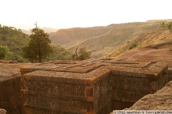 Iglesia de San Jorge - Lalibela
Iglesia de San Jorge, excavada en la piedra y completamente monolitica.
