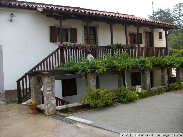 Casa rural en Matavun
Arquitectura tradicional. En este caso, nuestro alojamiento.
