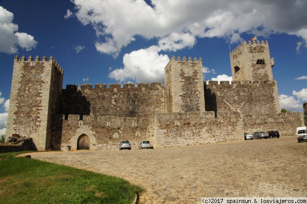 Castillo de Sabugal, Distrito de Guarda
Castillo de Sabugal, en la ciudad del mismo nombre, al pie de la sierra de Malcata.
