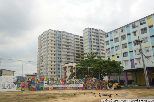 El Chorrillo, barrio marginal de la Ciudad de Panamá
El Chorrillo es un barrio marginal de la Ciudad de Panamá, a apenas 5 minutos del centro. La ciudad también tiene estos contrastes.
