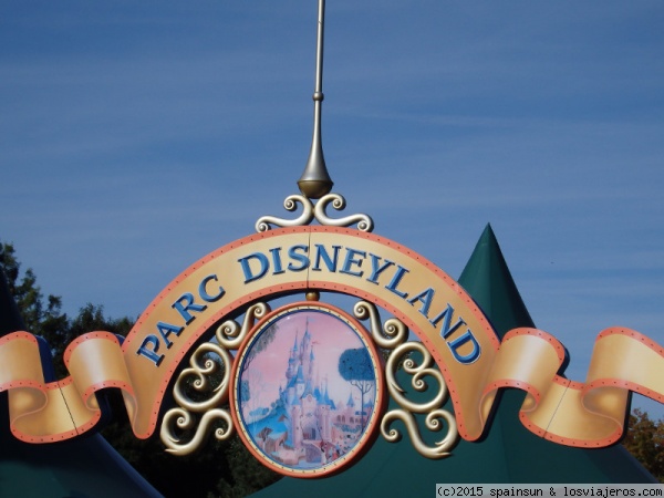 Disneyland Parc - Paris
Cartel de la entrada del parque.
