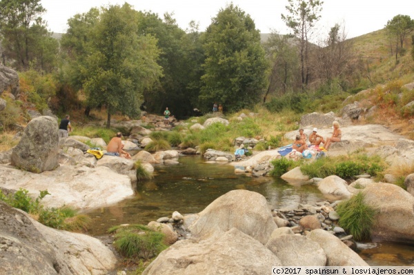 Piscinas naturales en Acebo, Sierra de Gata, Caceres
Zona de Baño cercana al pueblo de Acebo, en plena Sierra de Gata
