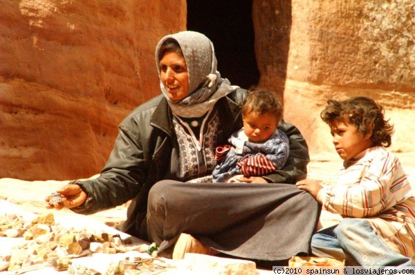 Vendedoras - Petra
Vendedoras de recuerdos para turistas en Petra.
