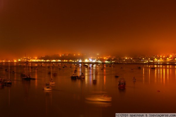 Bahia de Conwy de noche
Imagen impresionista de la bahia de Conwy, Gales, de noche.
