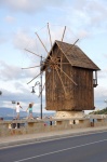 Molino de viento a la entrada de Nessebar