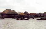 Casas flotantes en el lago Gamvié
Benin, Gamvié, Lago