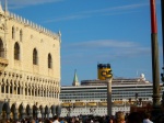 Crucero Costa Fortuna pasando frente a la plaza San Marcos de Venecia
cruceros, costa fortuna, venecia