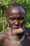 Mujer Mursi con plato en la boca - Valle del rio Omo
mursi mujer woman Omo