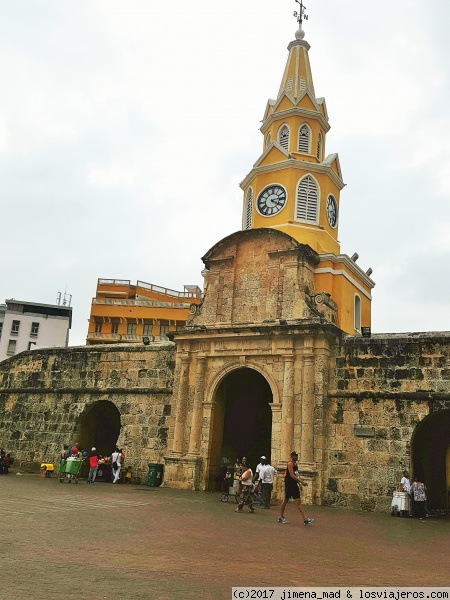 Torre del Reloj, una de las entradas a la ciudad amurallada
Torre del Reloj, una de las entradas de la ciudad amurallada, por allí se sale para ir al muelle de la Bodeguita y al barrio de Getsemaní
