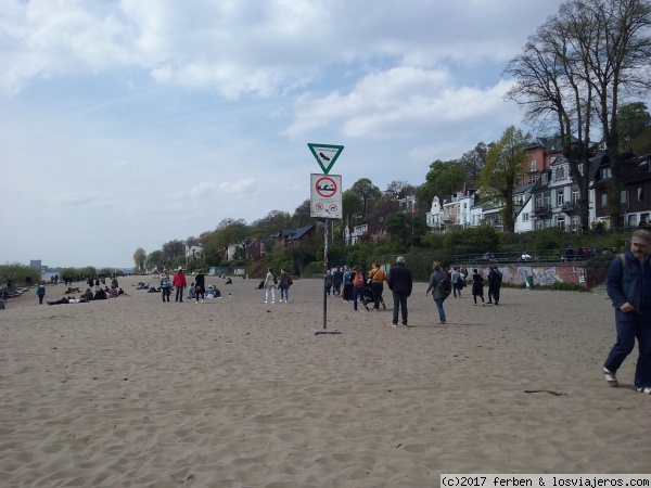 playas del Elba. Neumühlen/Övelgönne, Hamburgo.
playas del Elba. Neumühlen/Övelgönne, Hamburgo.
