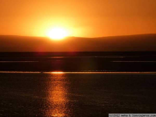 Puesta de sol en Atacama
Ver la puesta del sol desde el salar es algo que no hay que perderse si se visita Atacama
