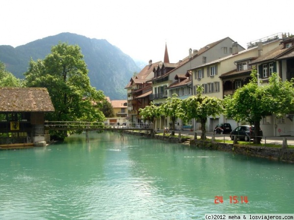 Interlaken
pueblo entre 2 lagos, y entre muchas montañas
