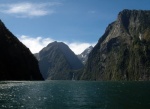 Navegando por Milford Sound