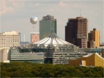 Vista de Berlín con la cúpula del edificio Sony
Berlín