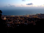 Vista nocturna de Funchal