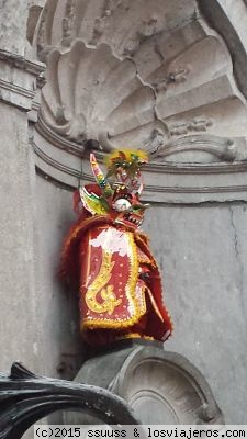 manneken pis bruselas
Manneken pis disfrazado el día de carnaval.
