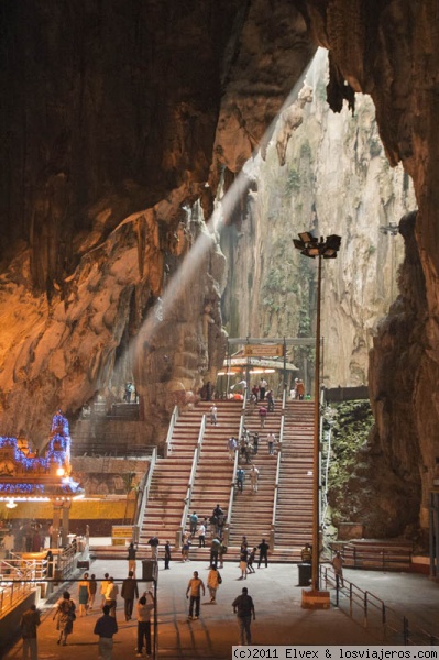 Cuevas Batu
Interior de las Cuevas Batu, el mayor santuario hindú cercano a Kuala Lumpur.
