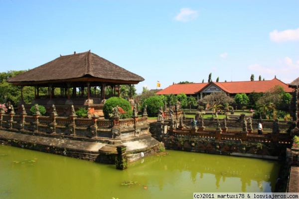 EL PALACIO DE JUSTICIA EN kLUNGKUNG - BALI
El antiguo palacio de jucticia de Klungkung, también llamado BELA KERTHA GOSA.

