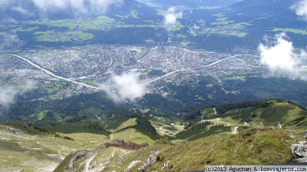 Innsbruck desde el Hafelekarspitze
Innsbruck desde la parte más alta del Hafelekarspitze. Por encima de las nubes
