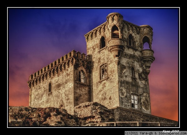 Castillo de Tarifa
Torre del Castillo en Tarifa (Cadiz) bastante bien conservada.
