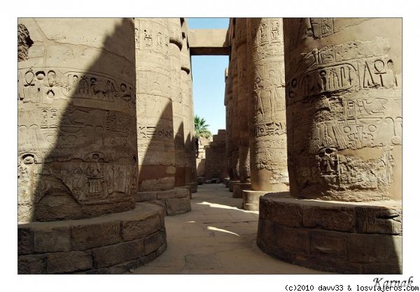 Karnak
Para perderse, por la historia.....
