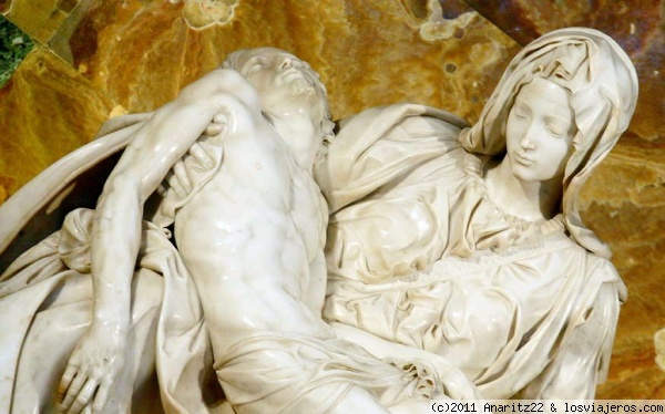 La Piedad de Miguel Angel en el Vaticano
La Piedad del Vaticano o Pietà es un grupo escultórico en mármol realizada por Miguel Ángel entre 1498 y 1499. Sus dimensiones son 174 por 195 cm. Se encuentra en la Basílica de San Pedro del Vaticano.
