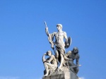 Detalle de estatuas en el Monumento a Víctor Manuel II