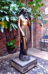Estatua de bronce de Julieta en Verona