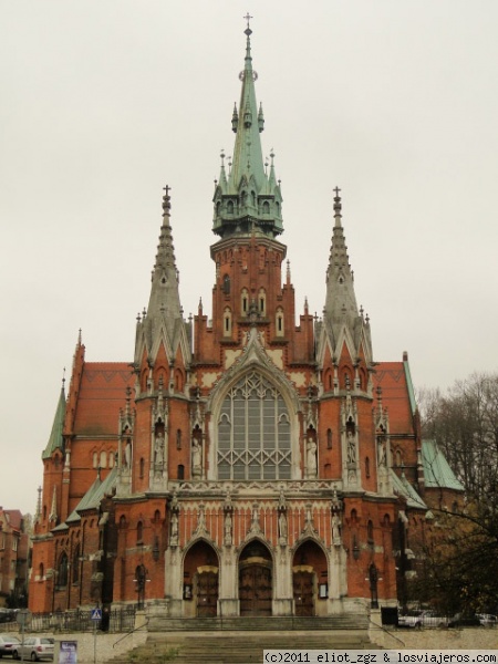 Parafia rzymskokatolicka św. Józefa
imponente Iglesia al otro lado del ria Wisla, Cracovia
