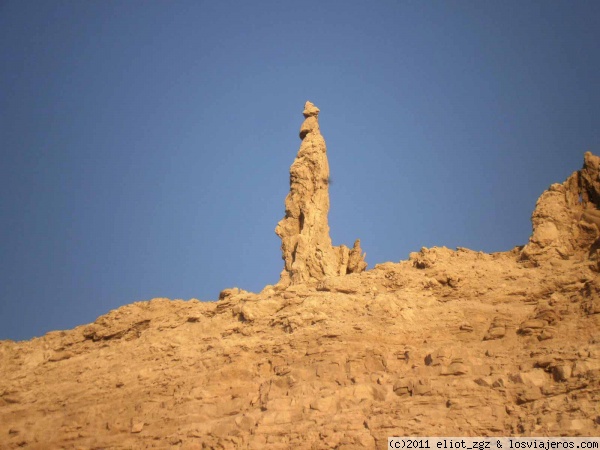 estatua de la mujer de Jlot, mar muerto
