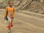 pequeña estudiante de Lalibela