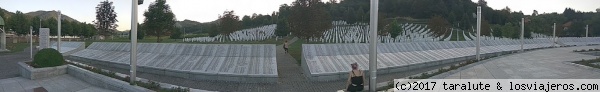 Panorámica del Cementerio musulmán de Potocari, Bosnia i Herzegovina
Esta foto muestra parte del horror, de la sinrazón de la Guerra de Bosnia
