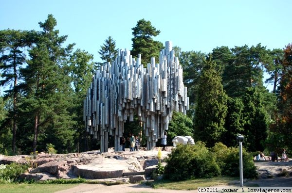 Parque Sibelius. Helsinki
Estructura de tubos de acero que simula un órgano (Elia Hiltunen 1967)
