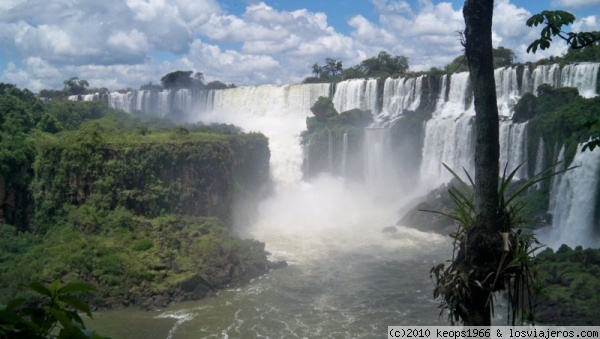 Cataratas del Iguazu (Misiones Argentina)
Cataratas del Iguazu (Misiones Argentina)
