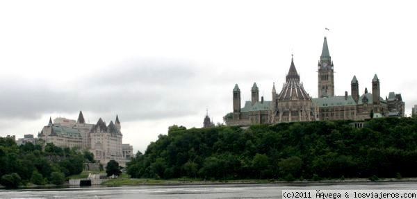 Otawa desde el Museo de las Civilizaciones
Una de las zonas desde donde se obtiene una de las panorámicas más hermosas del Parlamento es desde el Museo de las Civilizaciones
