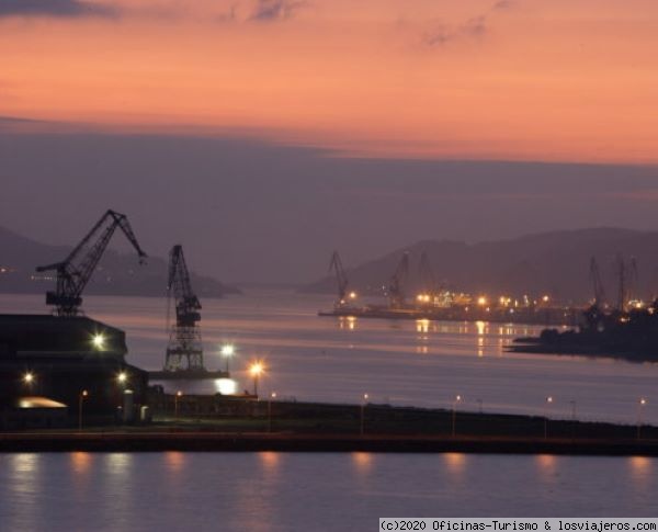 Ferrol - A Coruña
Vistas de las instalaciones del astillero naval desde el mirador de Caranza
