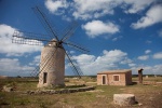 Molí Vell de la Mola - Formentera - Islas Baleares
Molí, Vell, Mola, Formentera, Islas, Baleares, Pilar, XVIII, afueras, seis, molinos, viento, harineros, isla, aspas, construido, siglo, restaurado