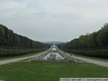 Jardines de la Regia de Caserta
Inmenso jardín del Palacio de Caserta
