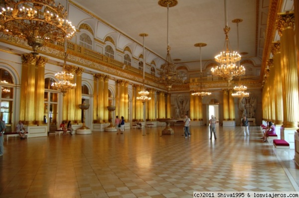 Sala de los blasones del Palacio de Invierno - San Petersburgo
Antecámara de la Sala Grande del Trono, donde los embajadores y ministros esperaban para ser recibidos.
