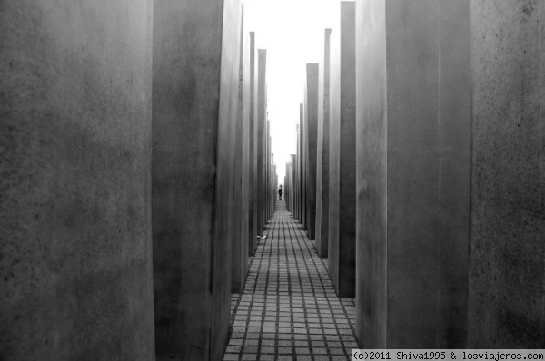 Pasillos del memorial del holocausto en Berlín
Un poco de claustrofobia al recorrer los pasillos.
