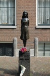 Estatua de Ana Frank en Amsterdam
Ana-Frank Amsterdam Holanda Holand